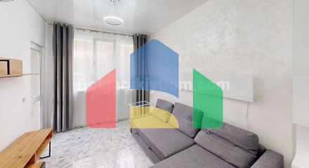 Трикімнатна квартира в Соле Мар