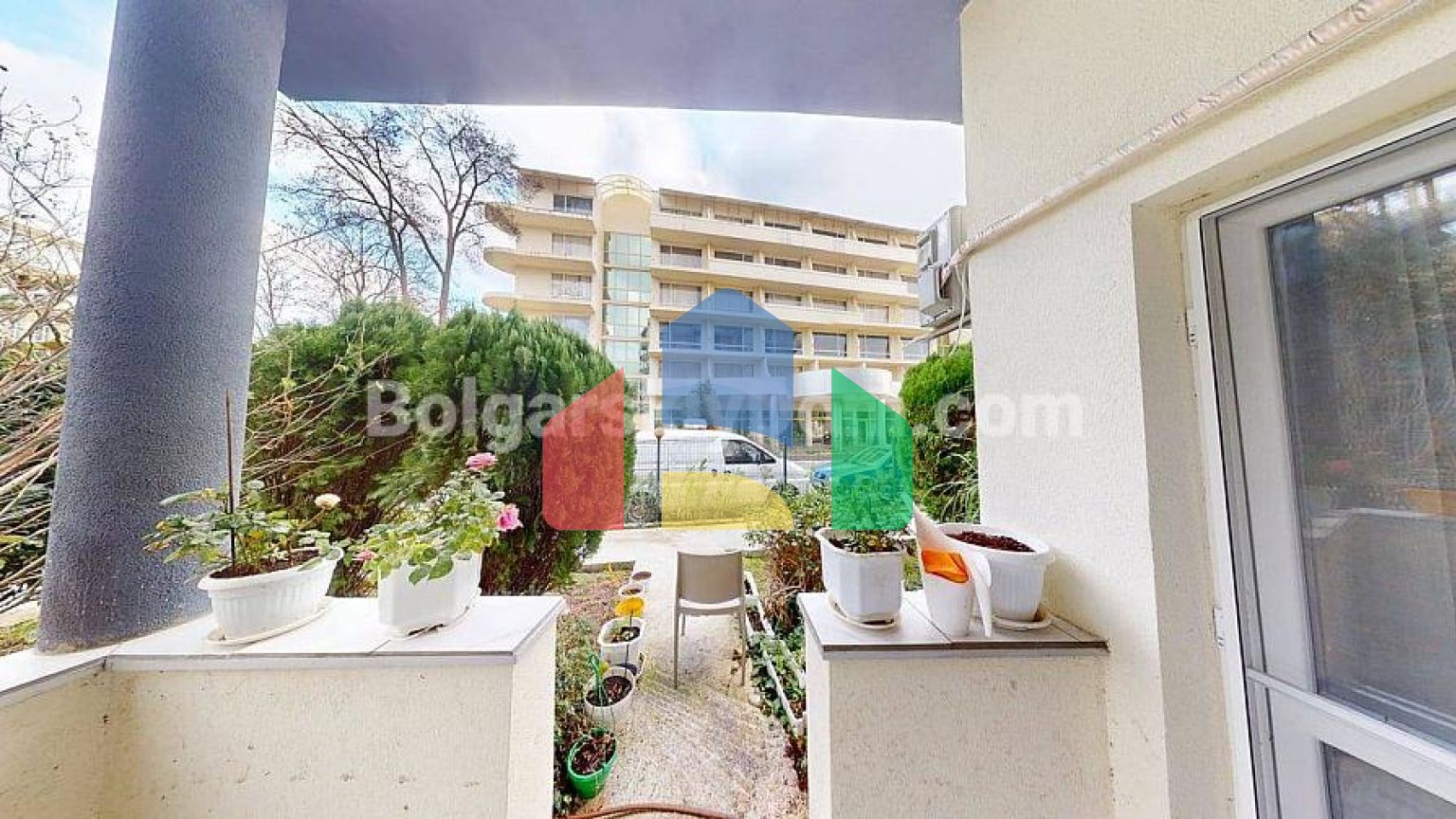 Трикімнатна квартира в Соле Мар