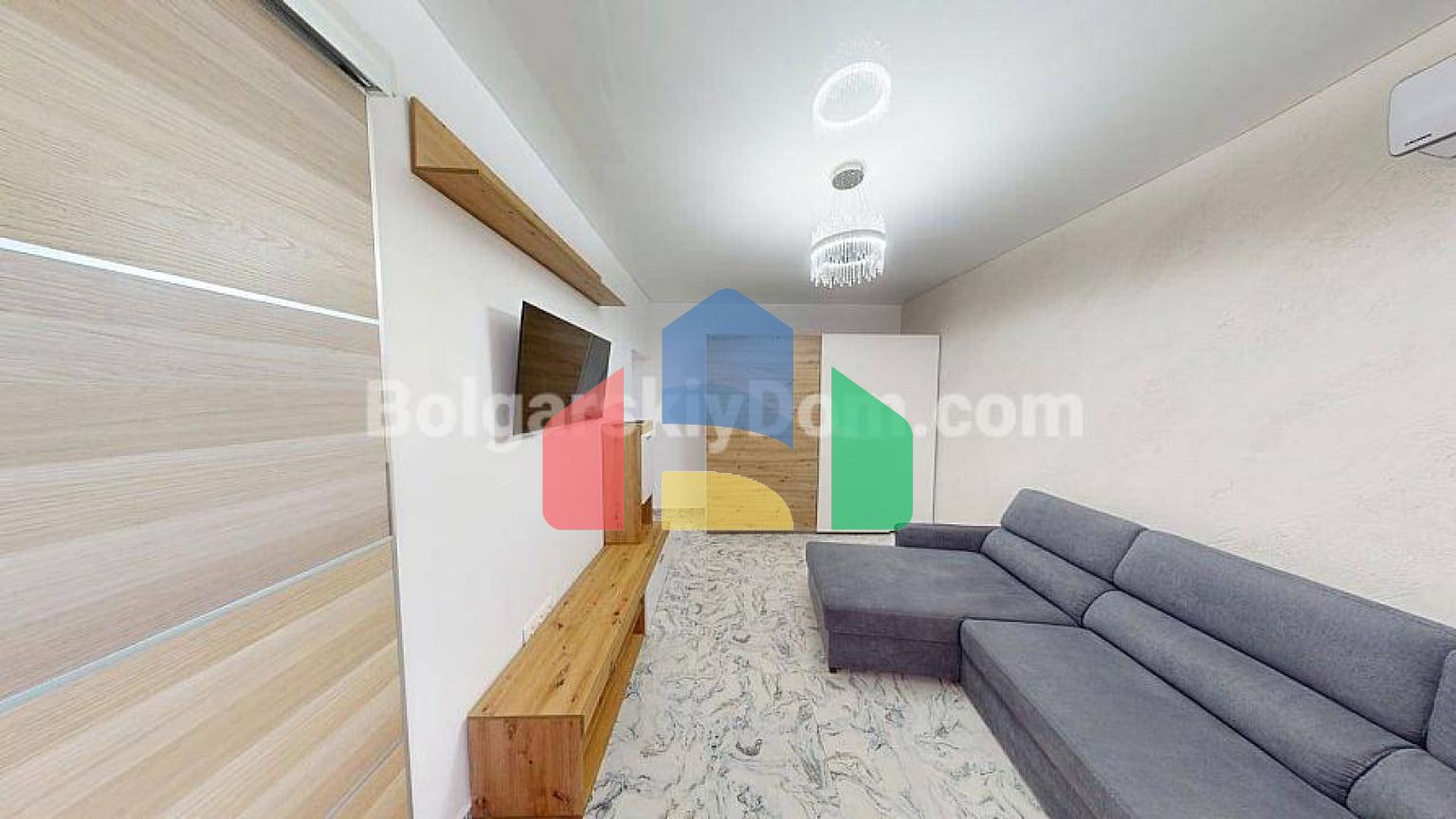 Трикімнатна квартира в Соле Мар