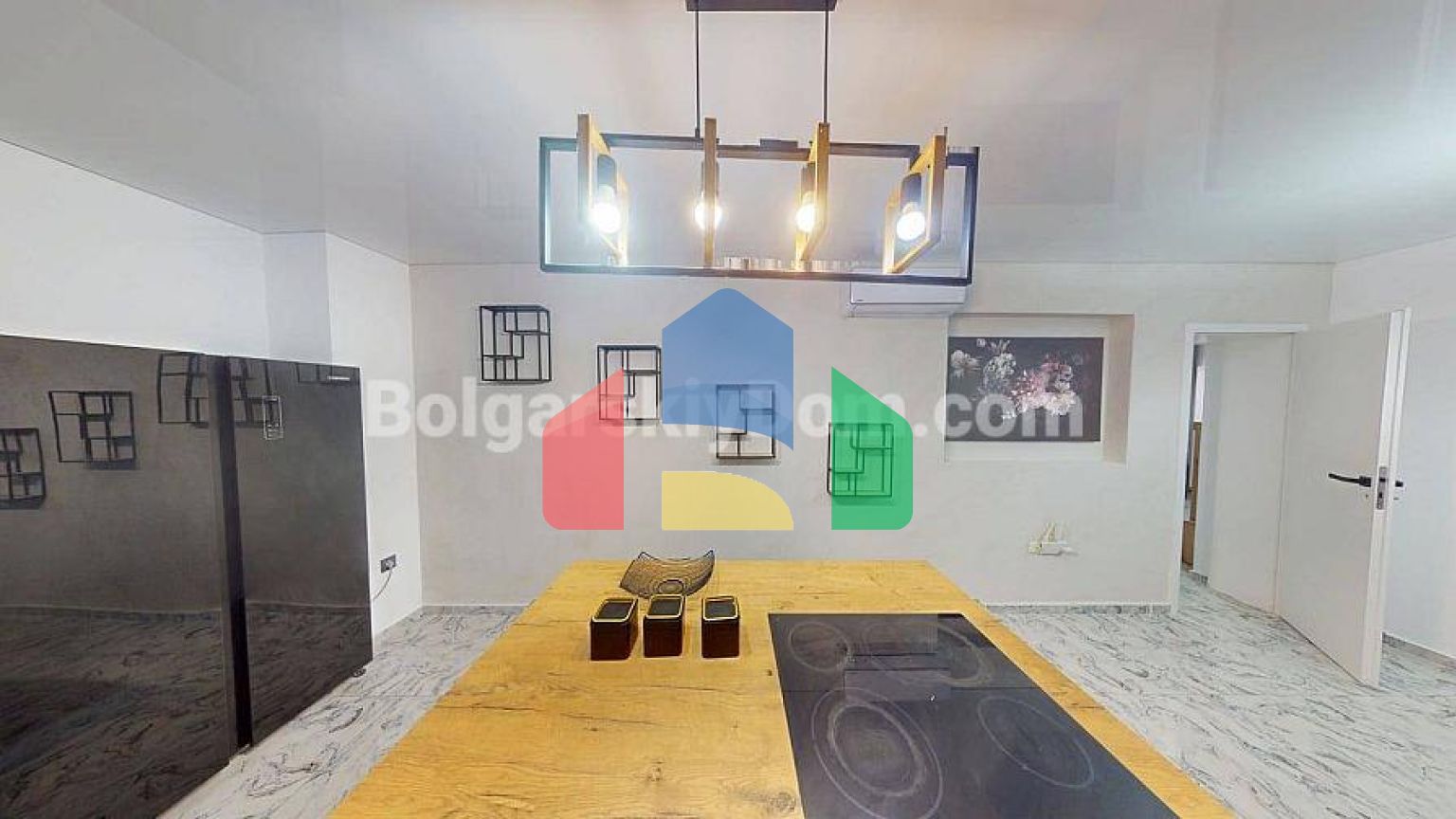 Трикімнатна квартира в Соле Мар