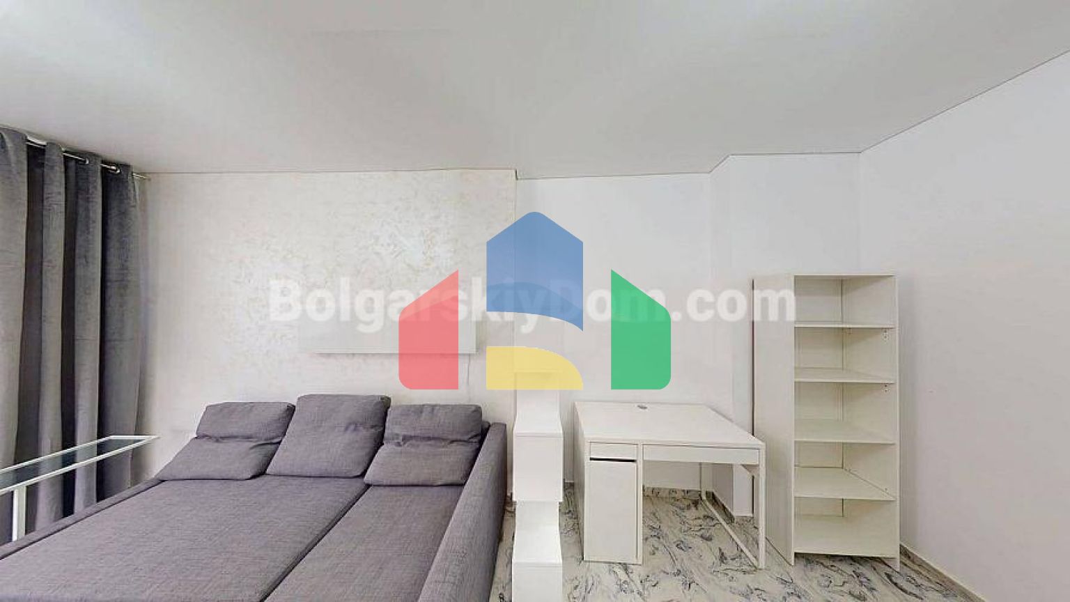 Трикімнатна квартира в Соле Мар