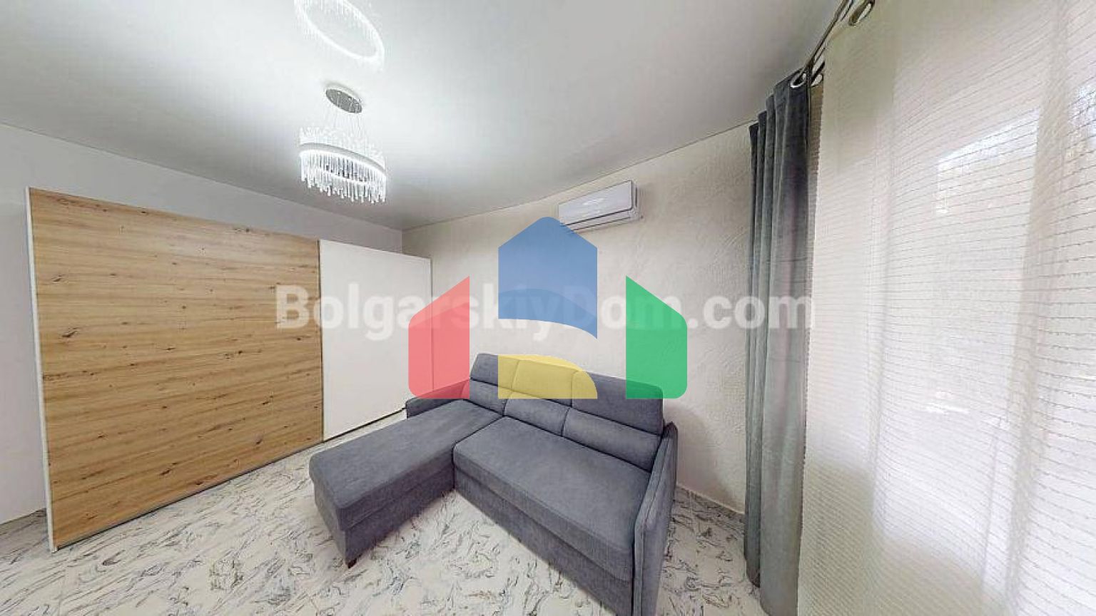 Трикімнатна квартира в Соле Мар