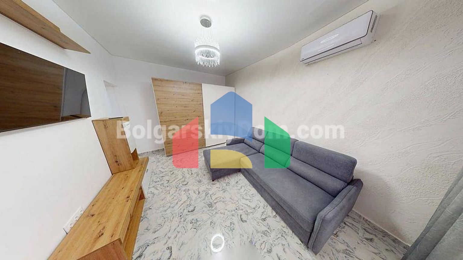 Трикімнатна квартира в Соле Мар