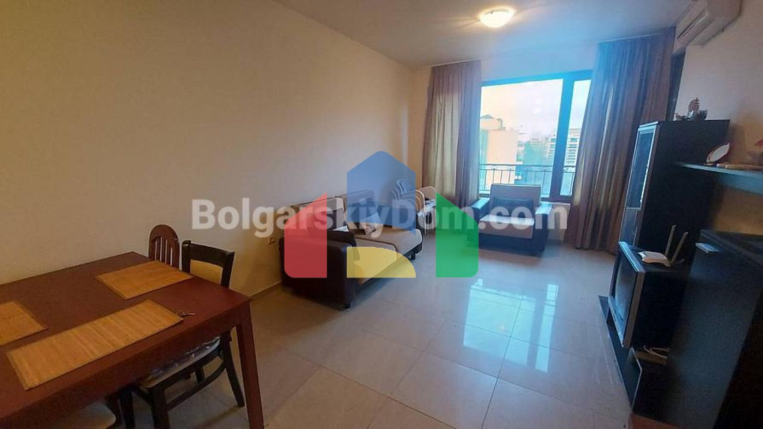 Двокімнатна квартира в СанФлауер