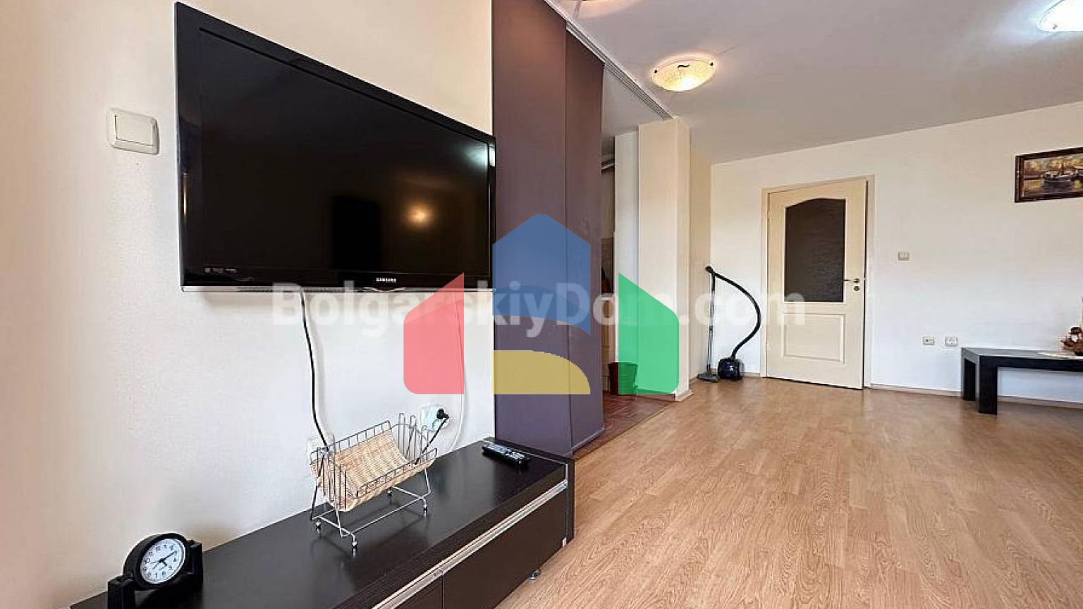 Трикімнатна квартира в Санні Форт