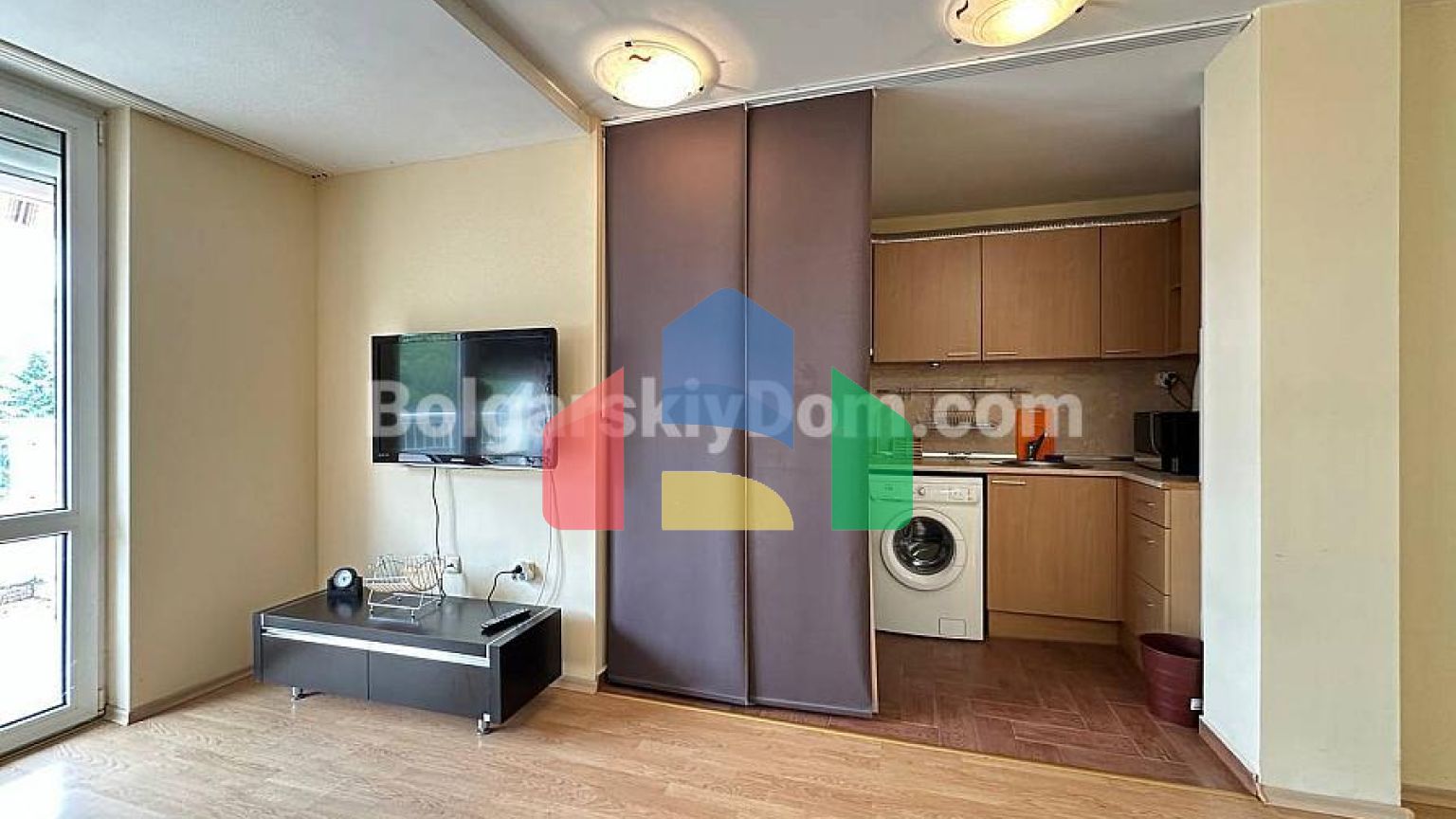 Трикімнатна квартира в Санні Форт