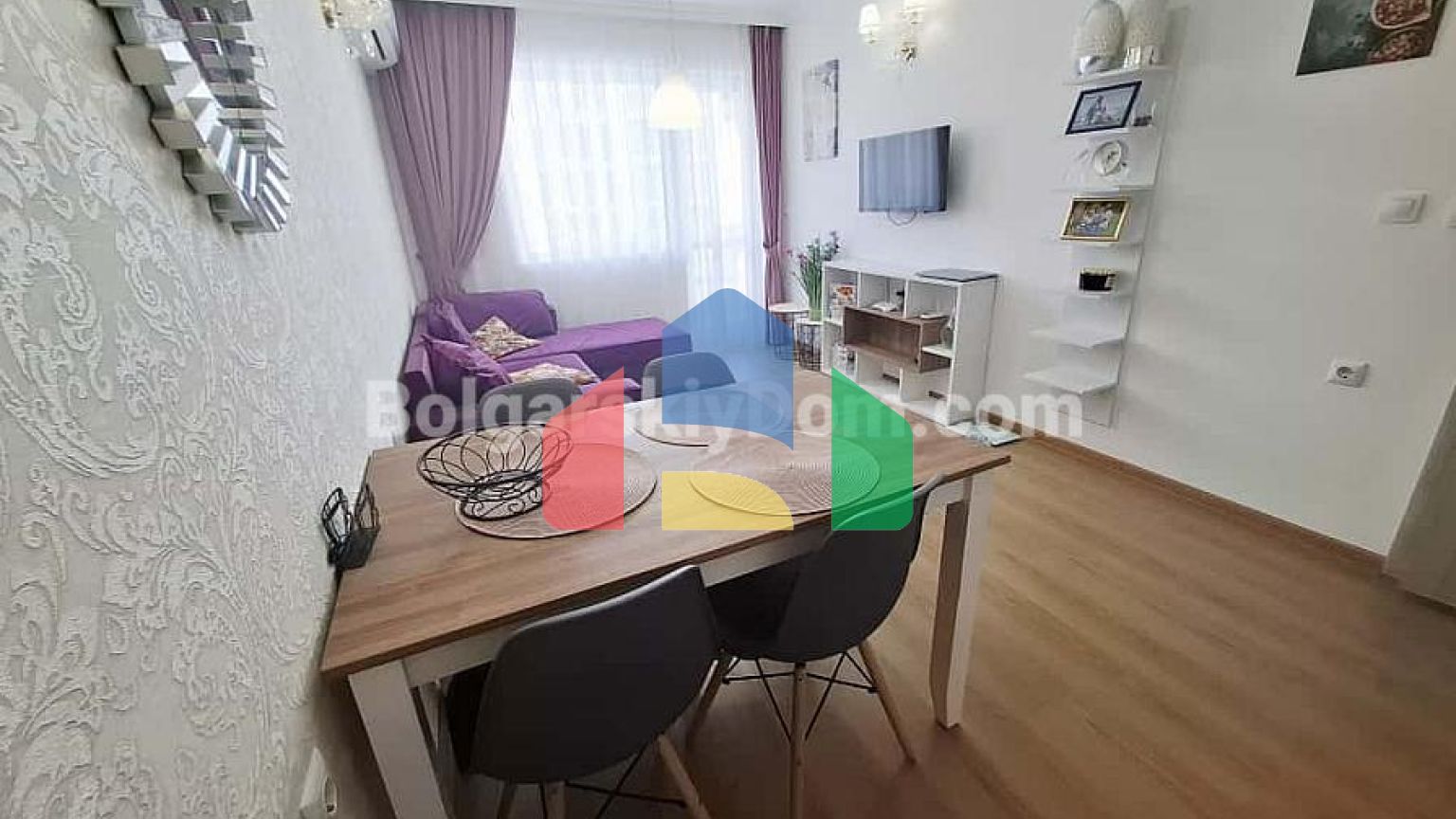 Трикімнатна квартира в Світ Хоумс 6