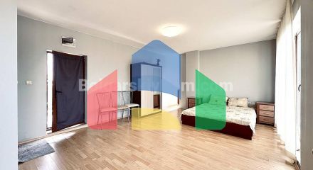 Квартира-студія в Амадеус 11