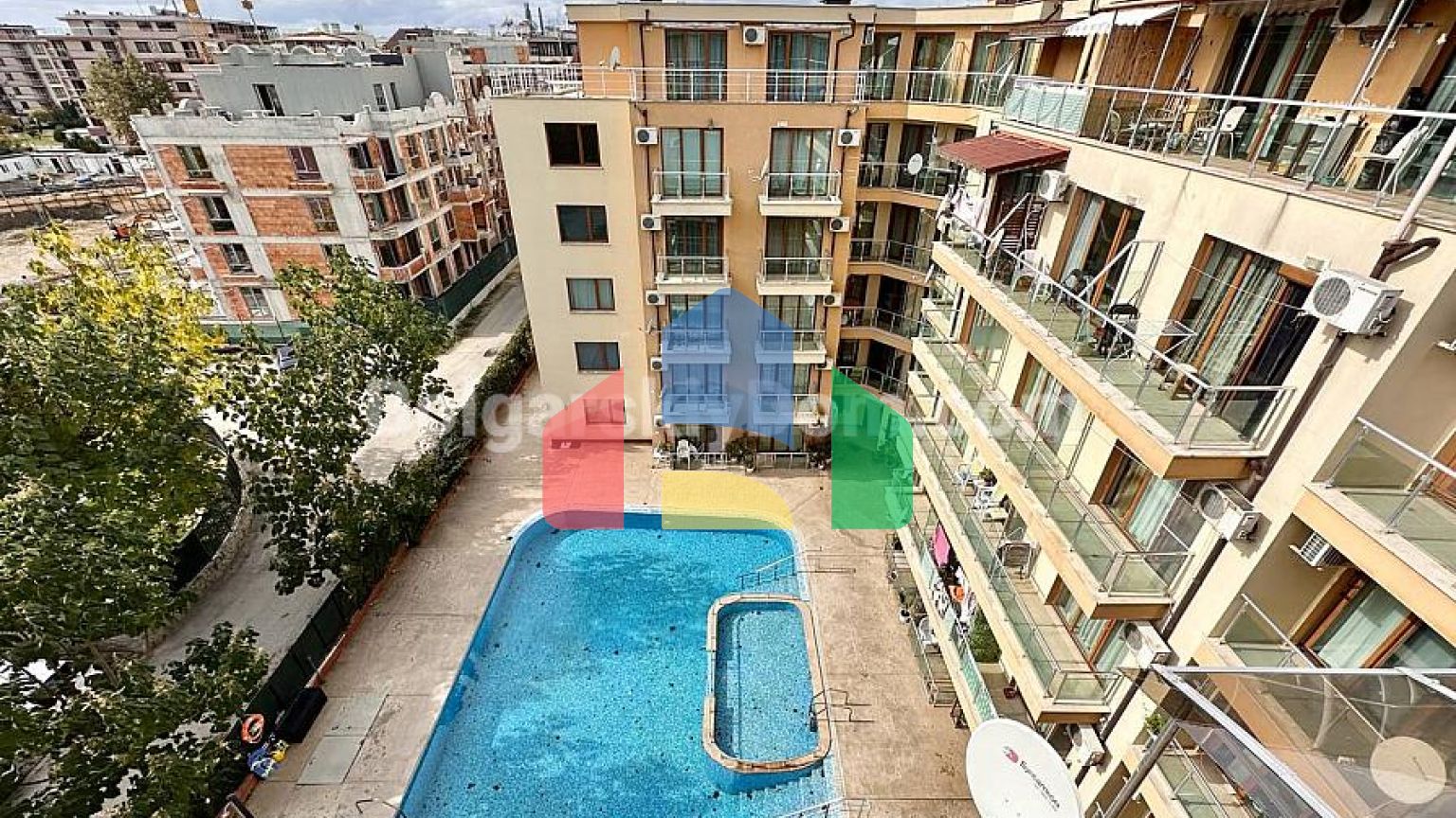 Квартира-студія в Амадеус 11