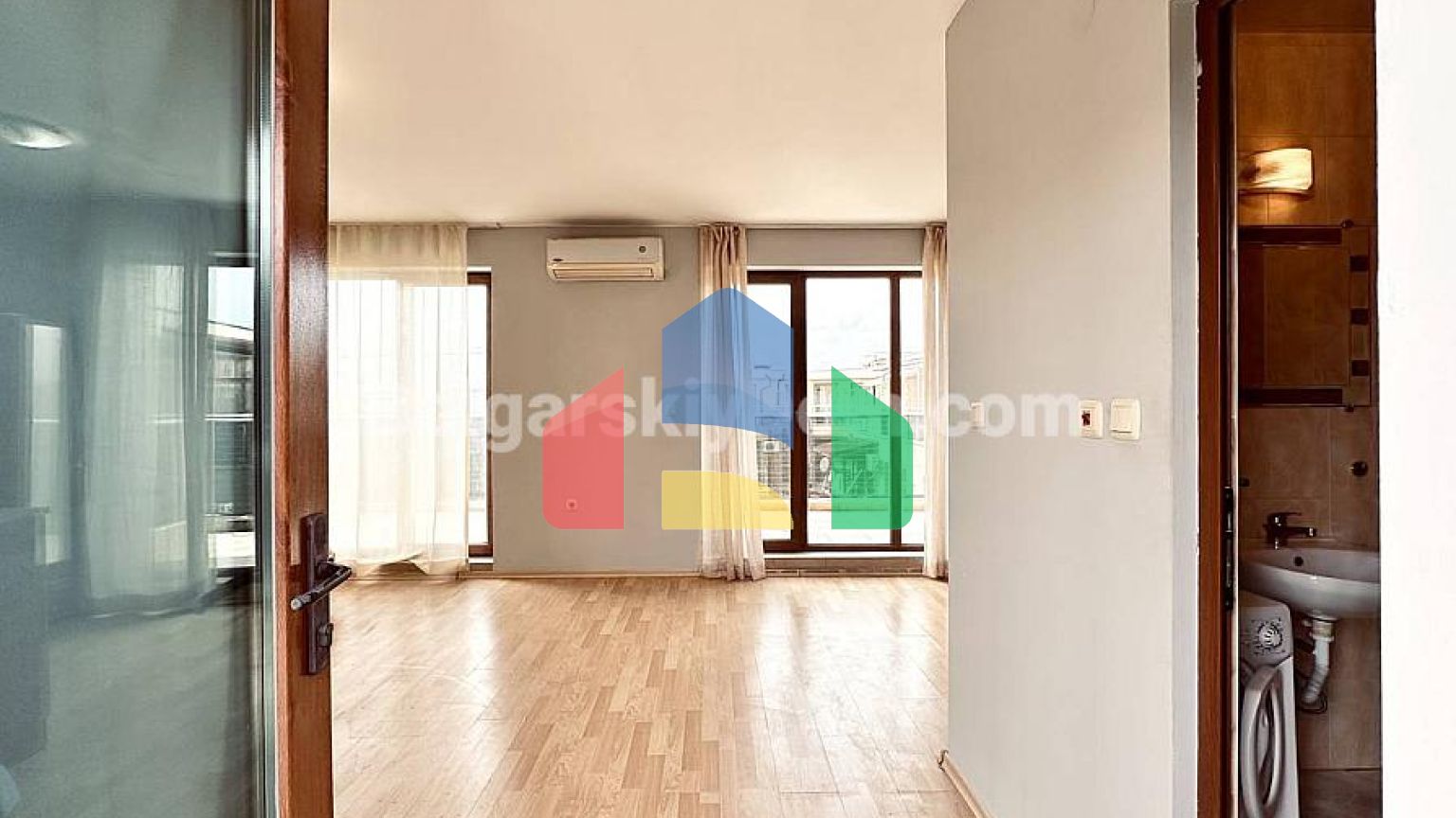 Квартира-студія в Амадеус 11