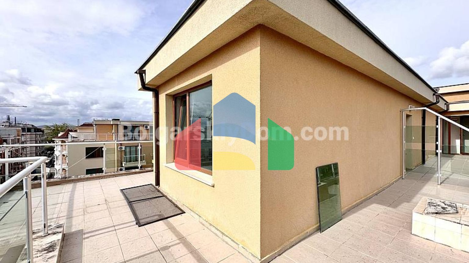 Квартира-студія в Амадеус 11