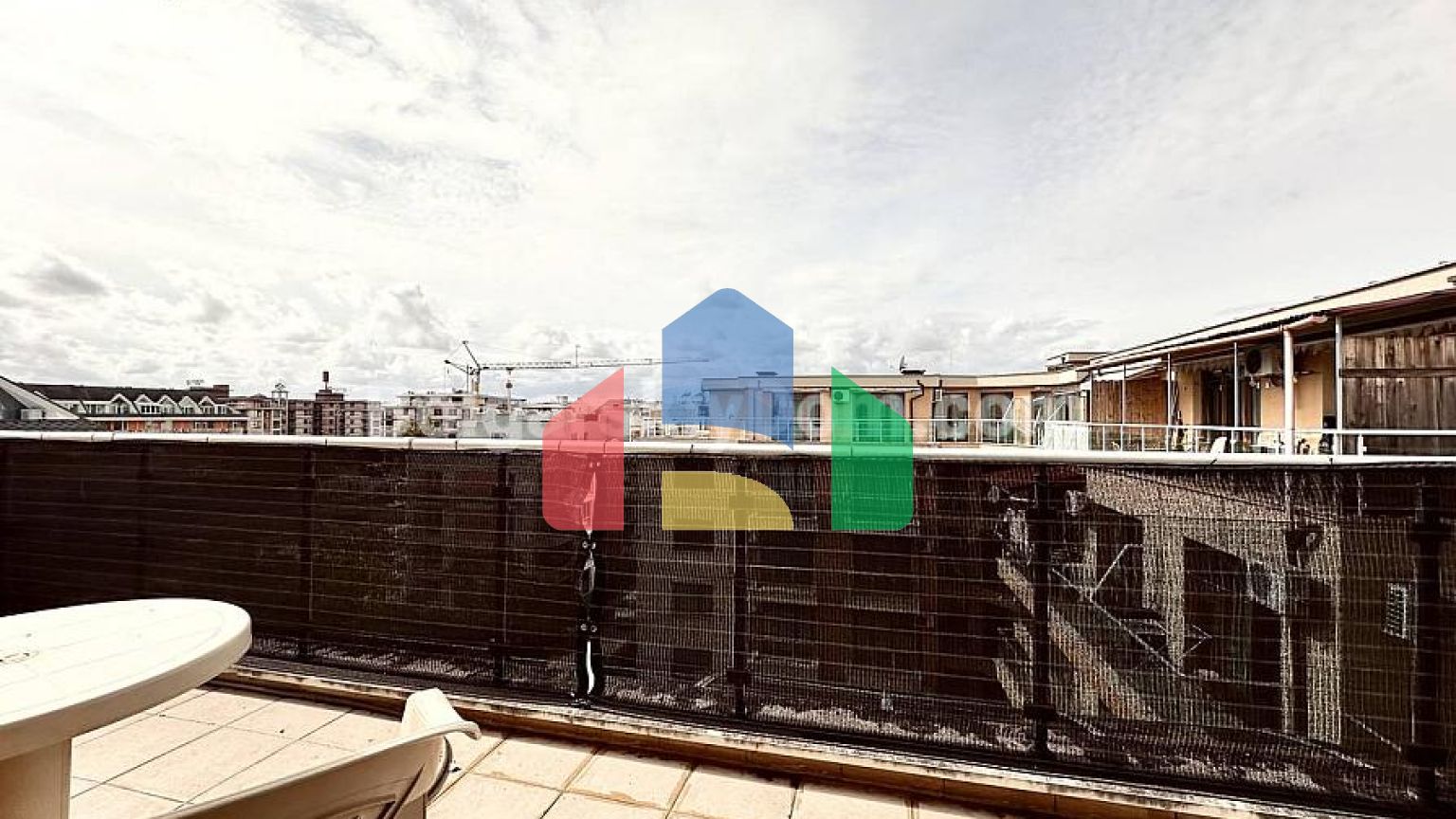 Квартира-студія в Амадеус 11