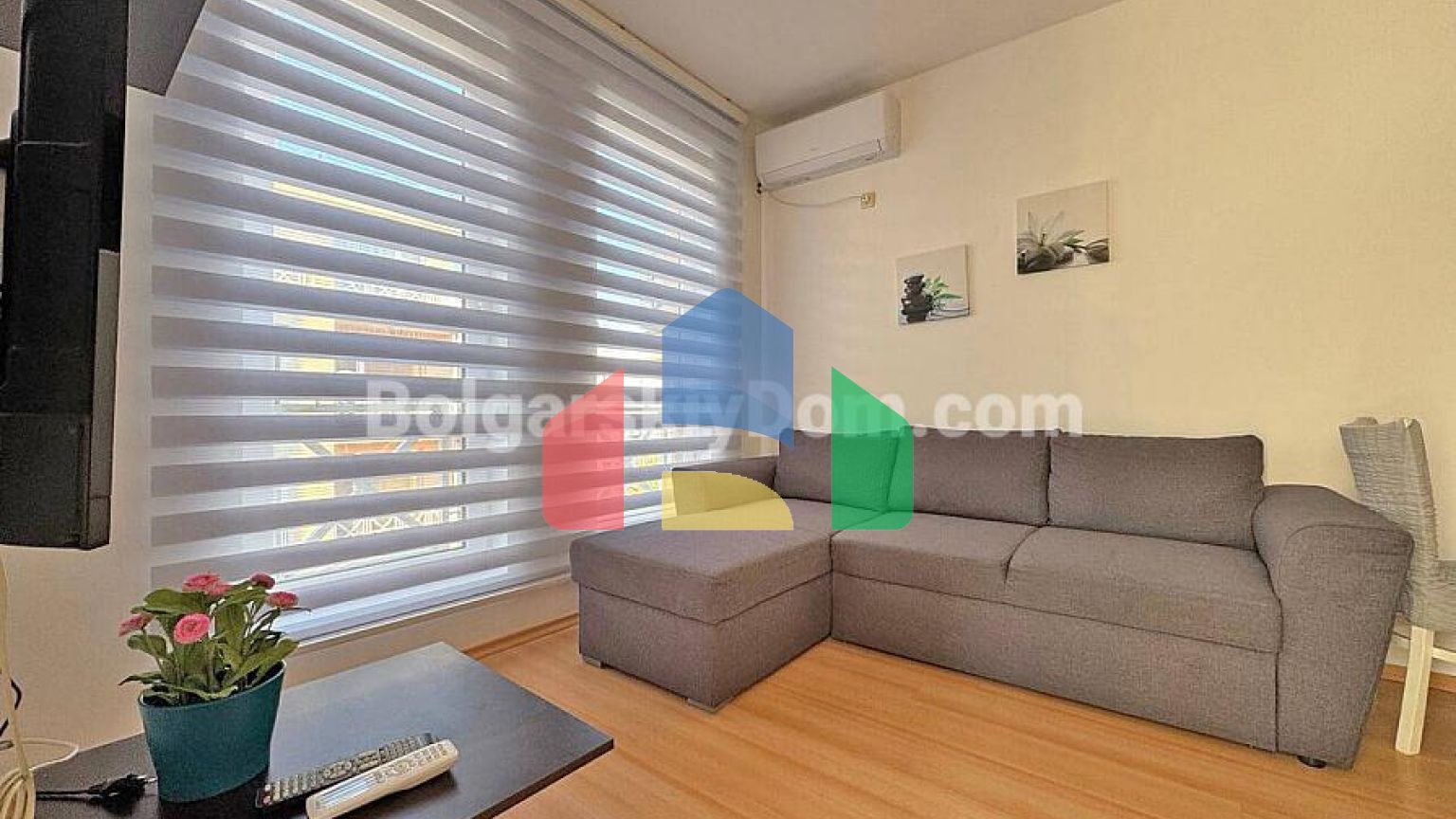 Двокімнатна квартира в Санні Дей 6