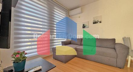 Двокімнатна квартира в Санні Дей 6