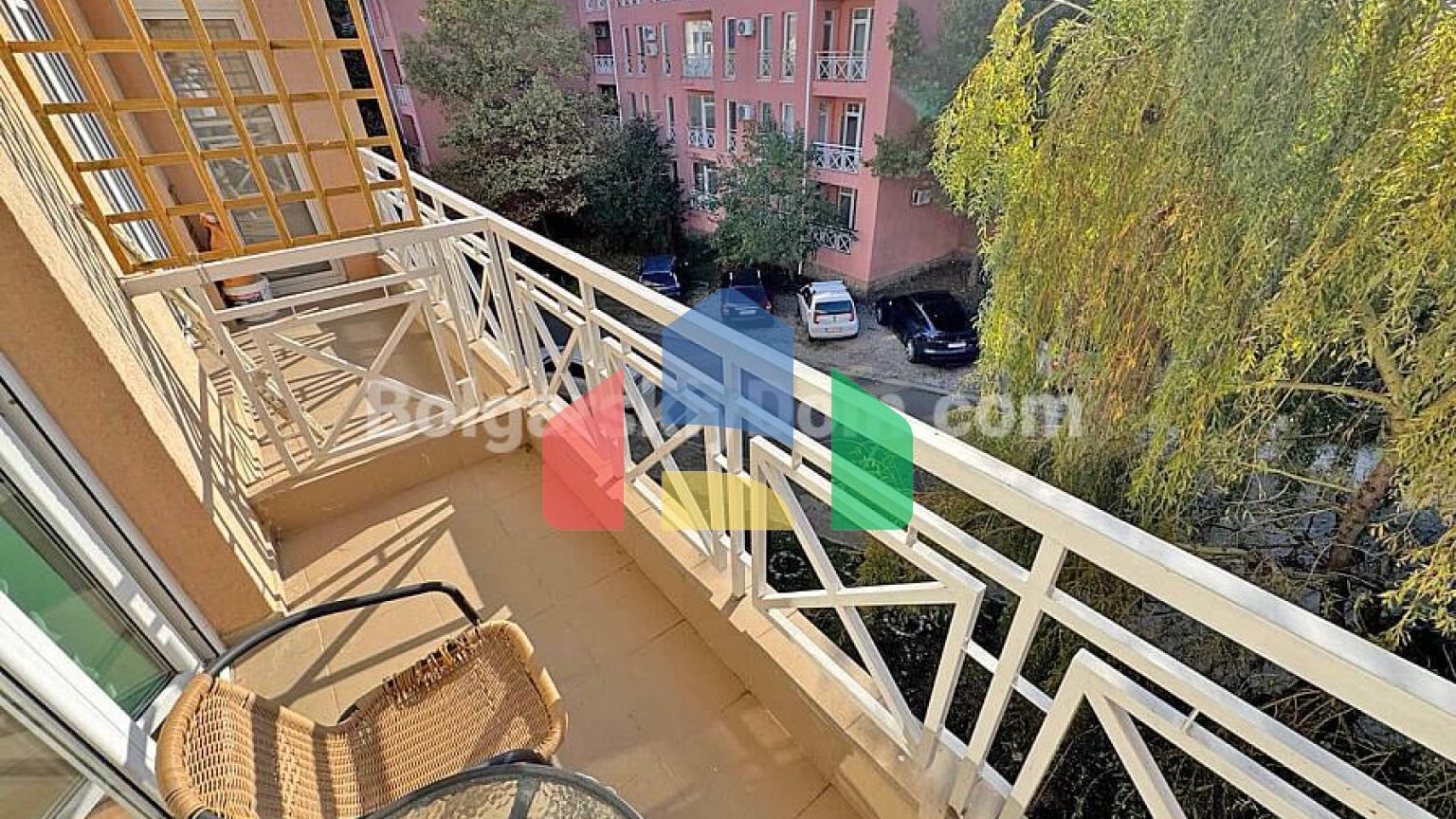 Двокімнатна квартира в Санні Дей 6