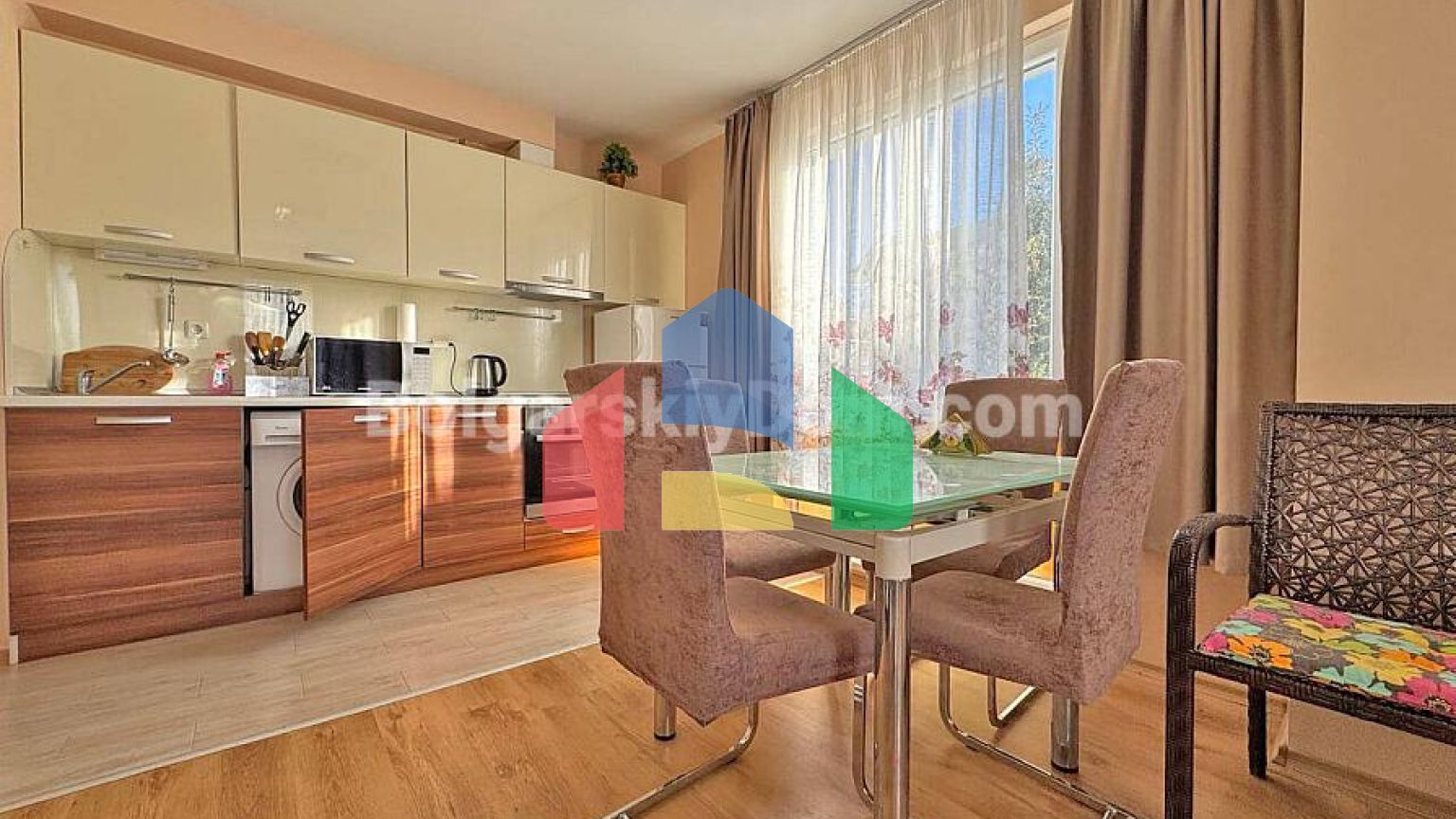 Трикімнатна квартира в Мессембрія Палас