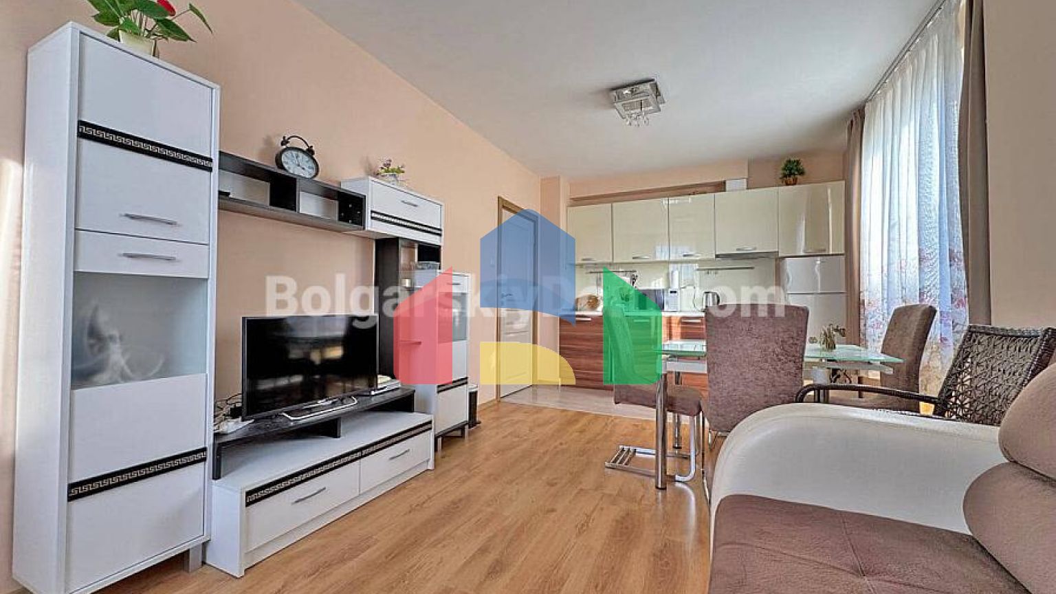 Трикімнатна квартира в Мессембрія Палас