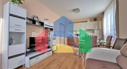 Трикімнатна квартира в Мессембрія Палас