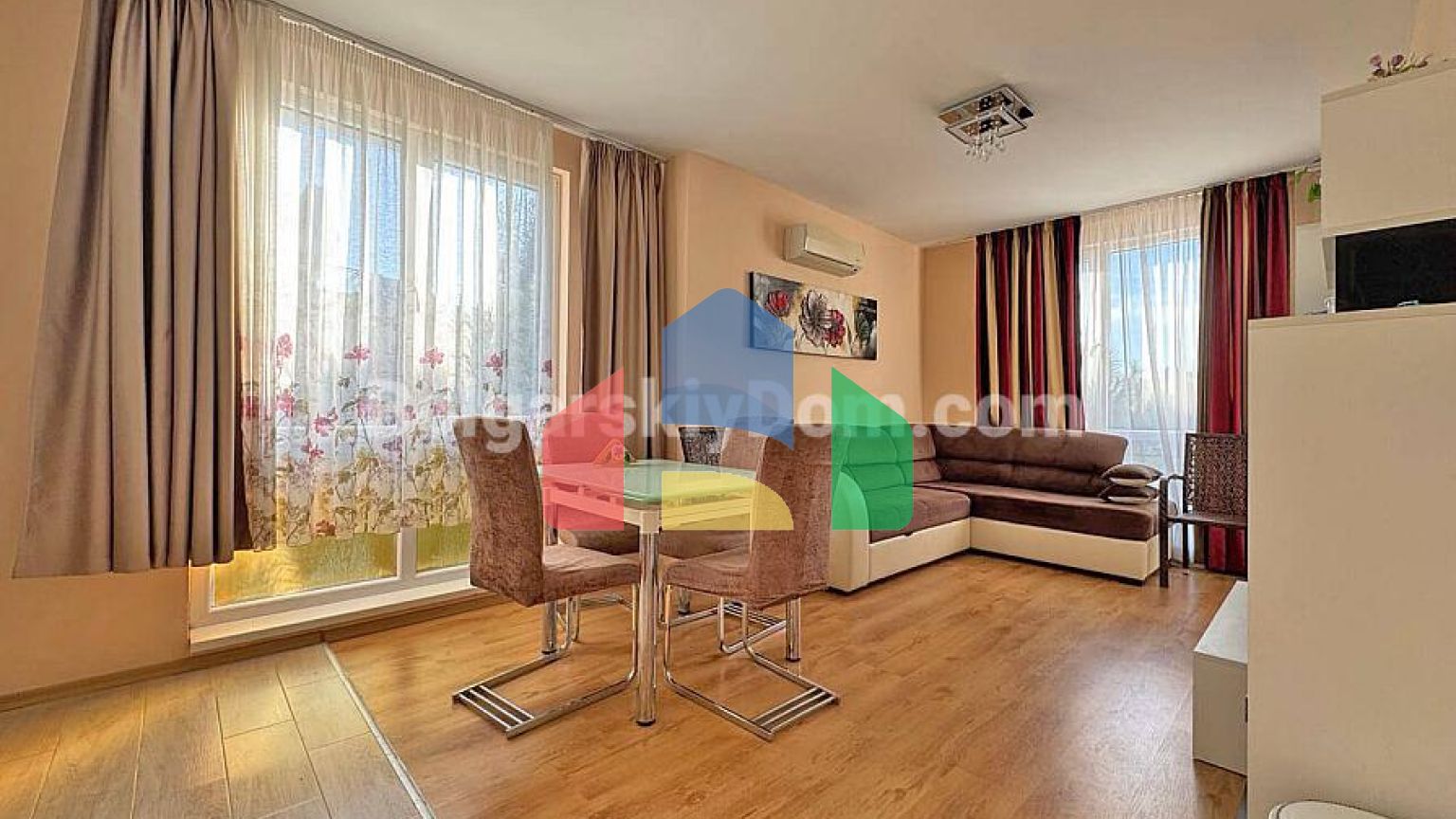 Трикімнатна квартира в Мессембрія Палас