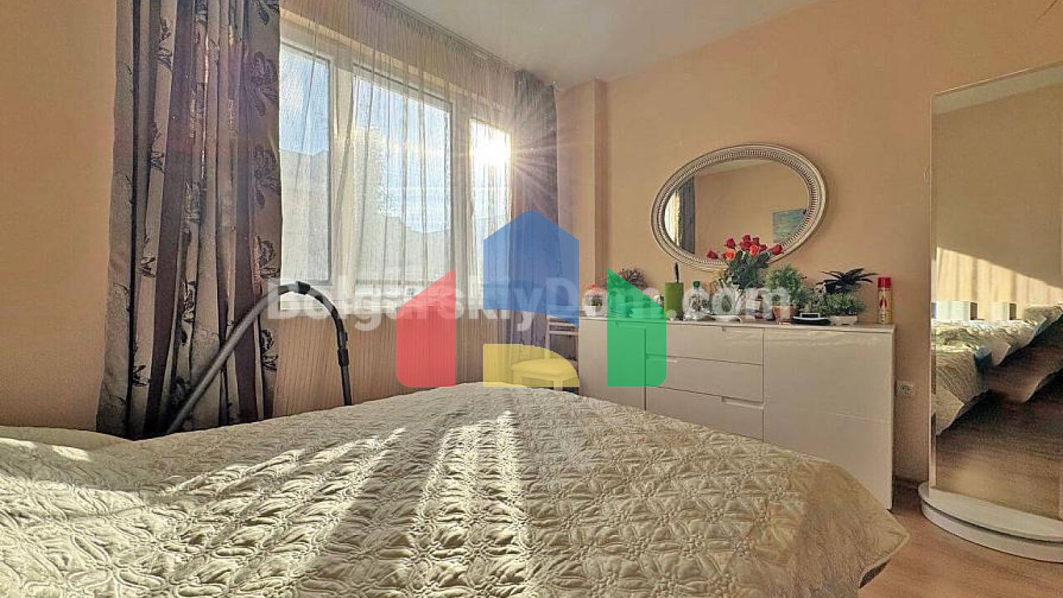 Трикімнатна квартира в Мессембрія Палас