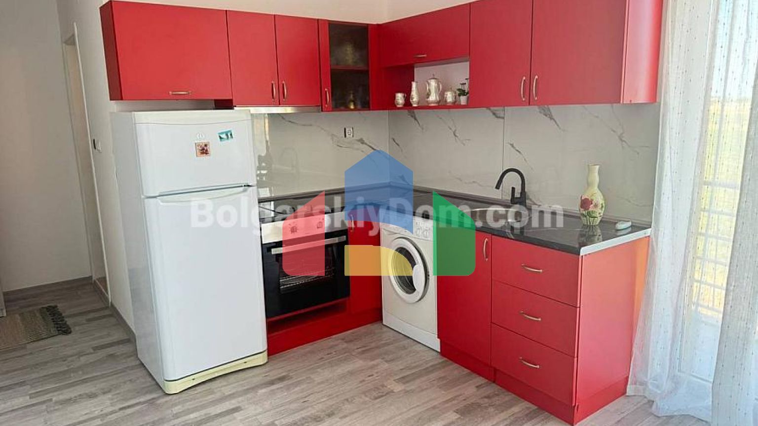 Квартира-студія в Санні Дей 5