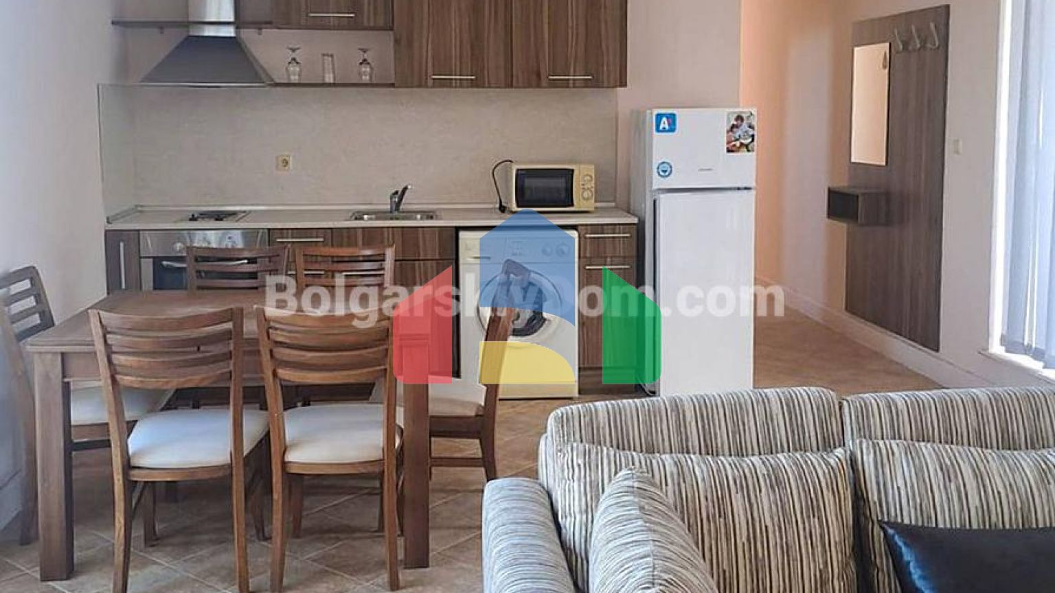 Трикімнатна квартира в Балкан Бриз 1