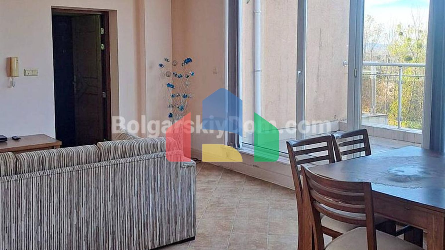 Трикімнатна квартира в Балкан Бриз 1