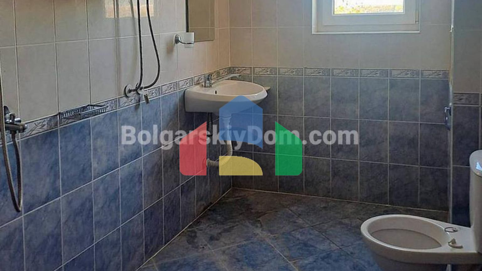 Трикімнатна квартира в Балкан Бриз 1