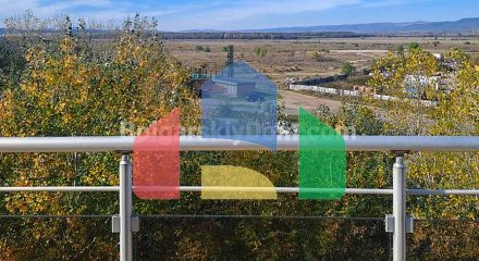 Трикімнатна квартира в Балкан Бриз 1