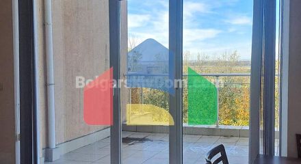 Трикімнатна квартира в Балкан Бриз 1