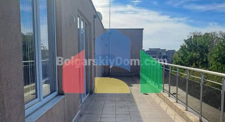 Трикімнатна квартира в Балкан Бриз 1