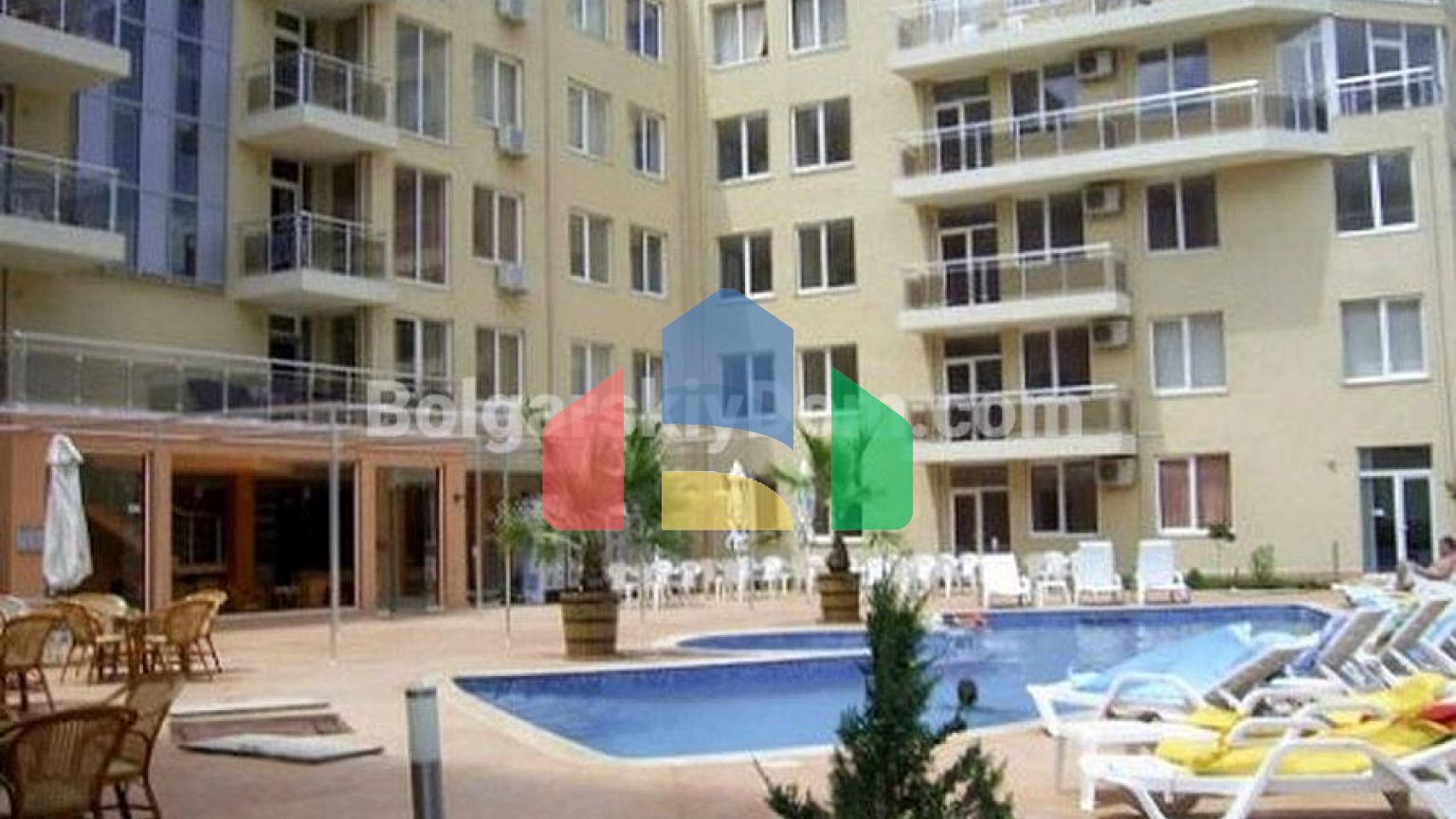 Трикімнатна квартира в Балкан Бриз 1
