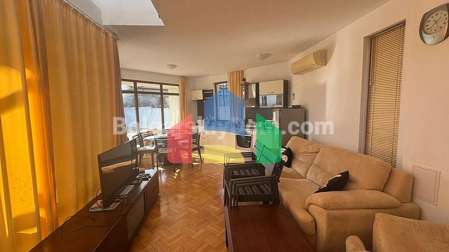 Дом во Флорал Хиллс