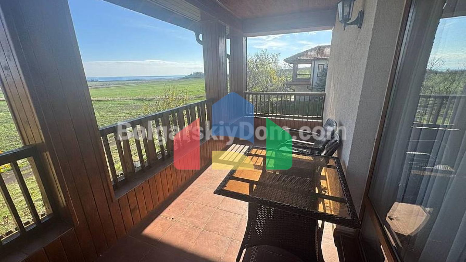 Дом во Флорал Хиллс