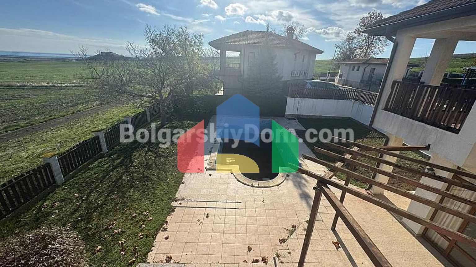 Дом во Флорал Хиллс