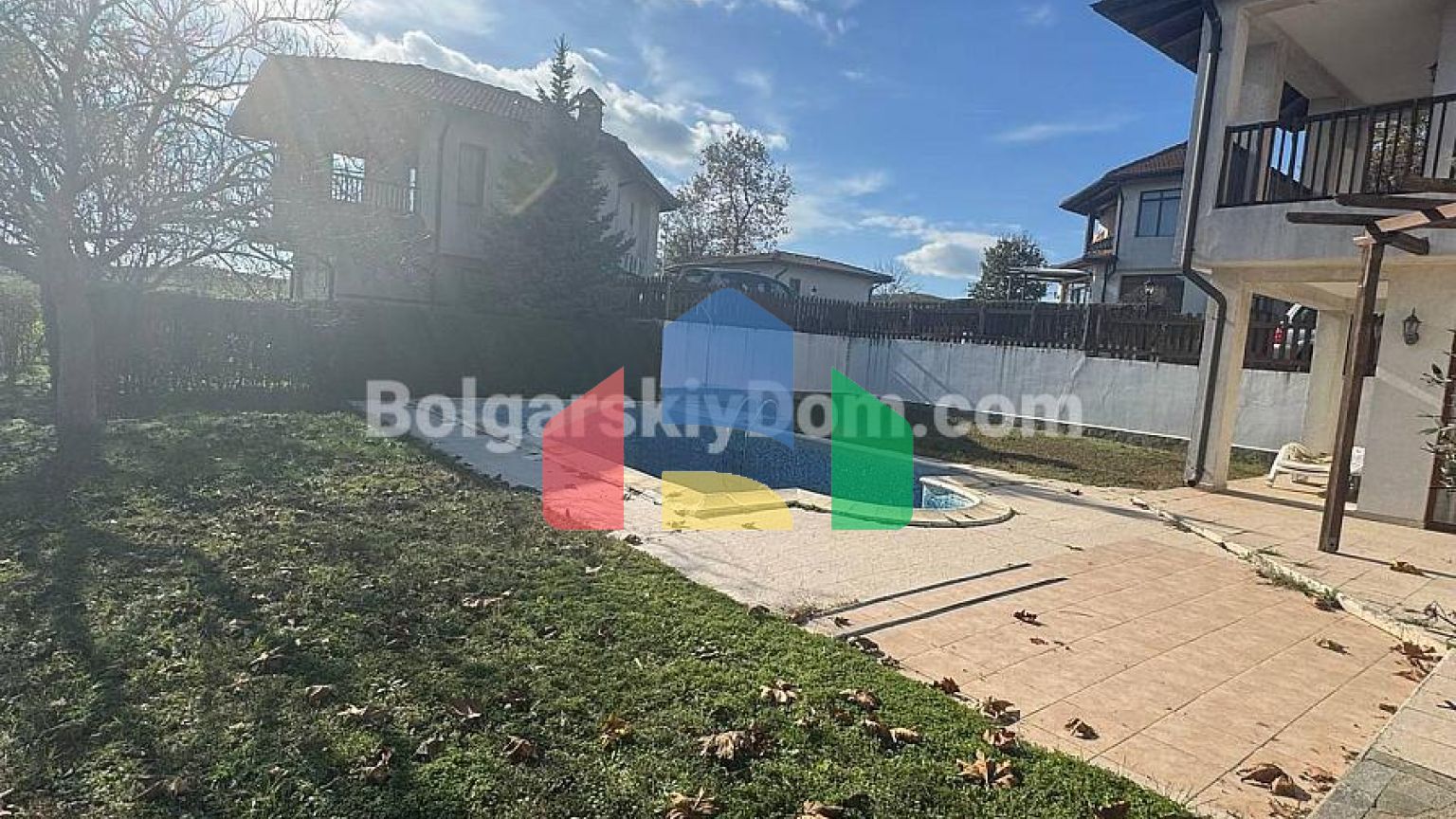 Дом во Флорал Хиллс