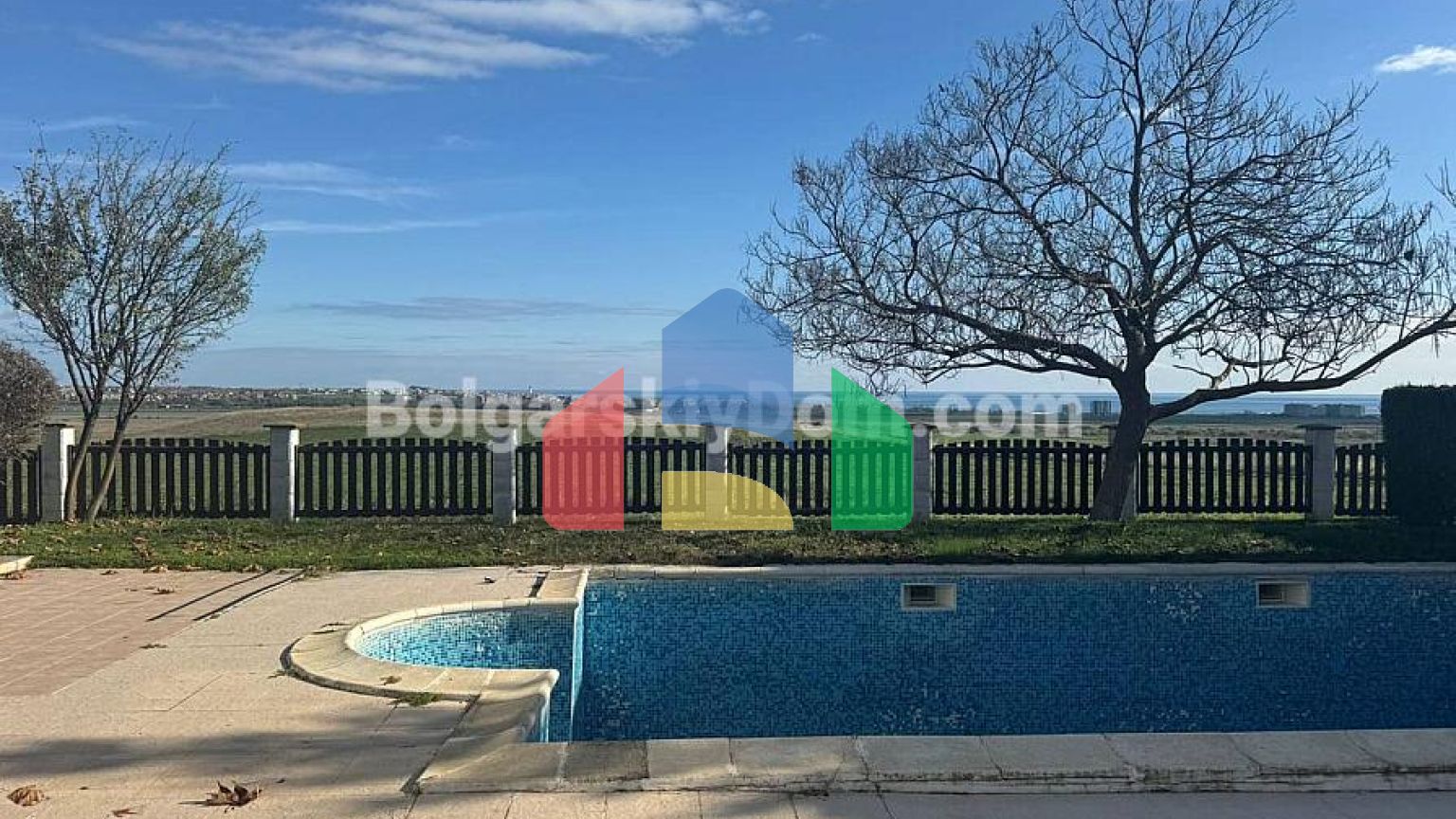 Дом во Флорал Хиллс