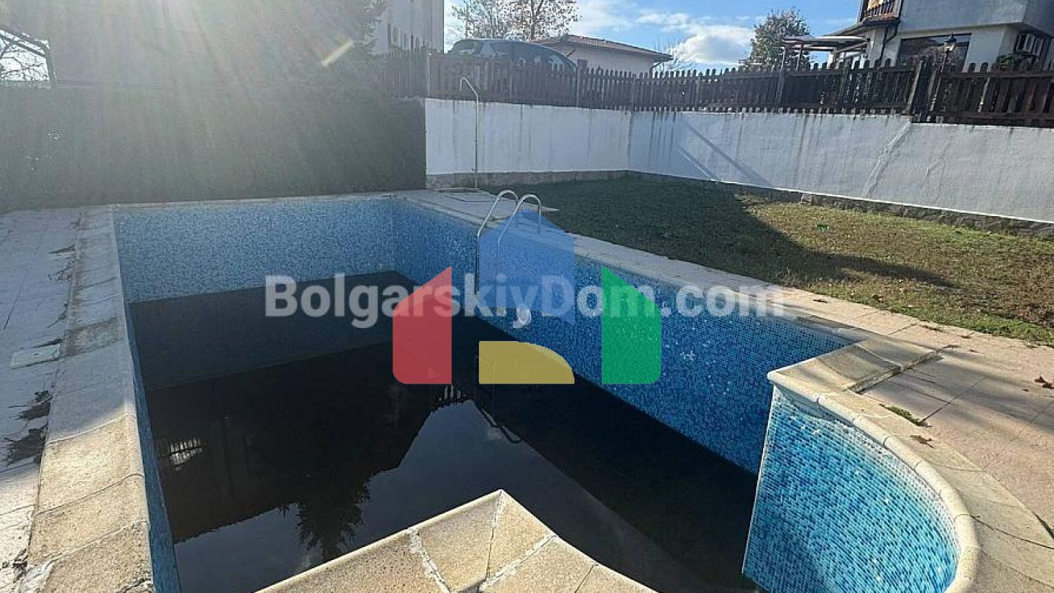 Дом во Флорал Хиллс