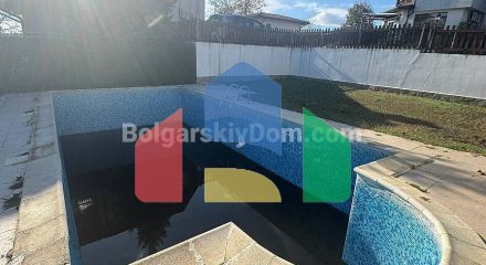 Дом во Флорал Хиллс