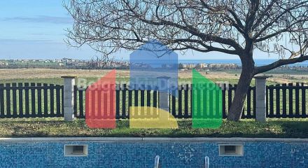 Дом во Флорал Хиллс