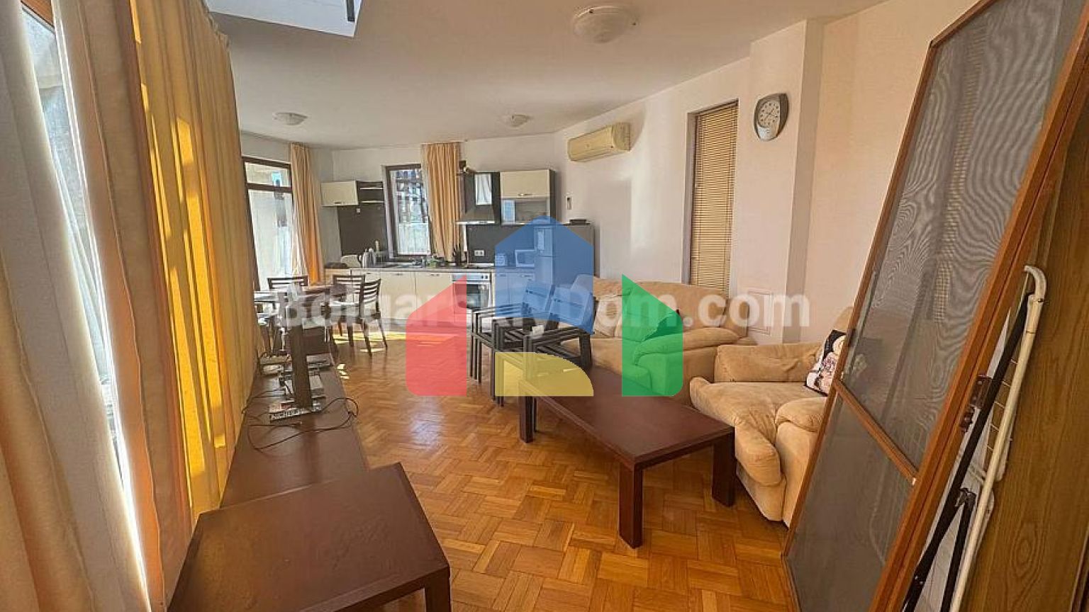 Дом во Флорал Хиллс