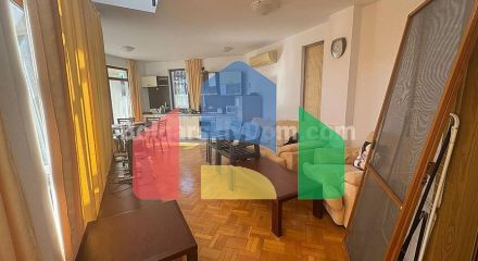 Дом во Флорал Хиллс