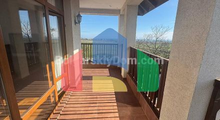 Дом во Флорал Хиллс