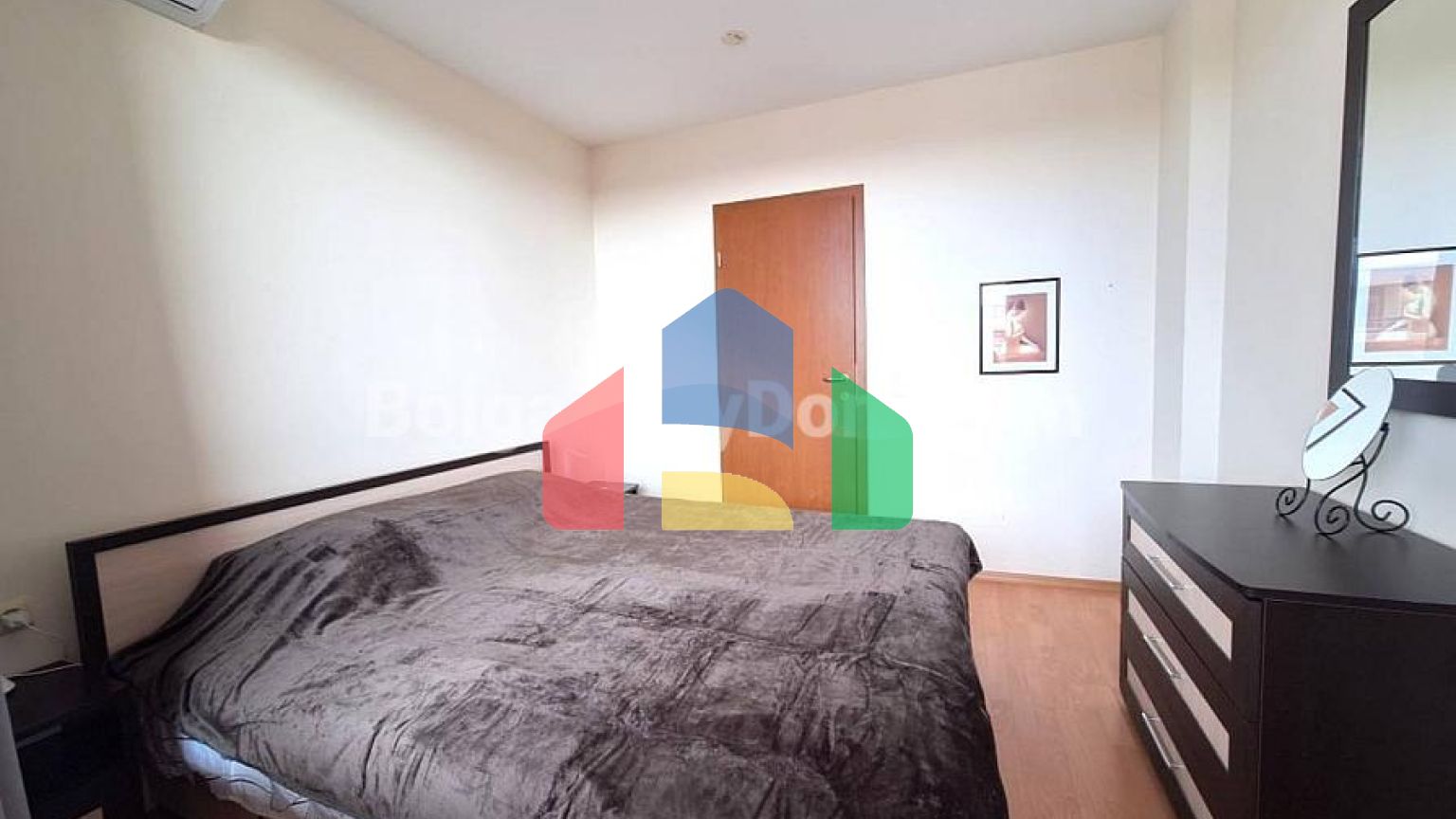 Двокімнатна квартира в Несебр Форт