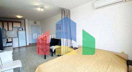 Двокімнатна квартира в Несебр Форт