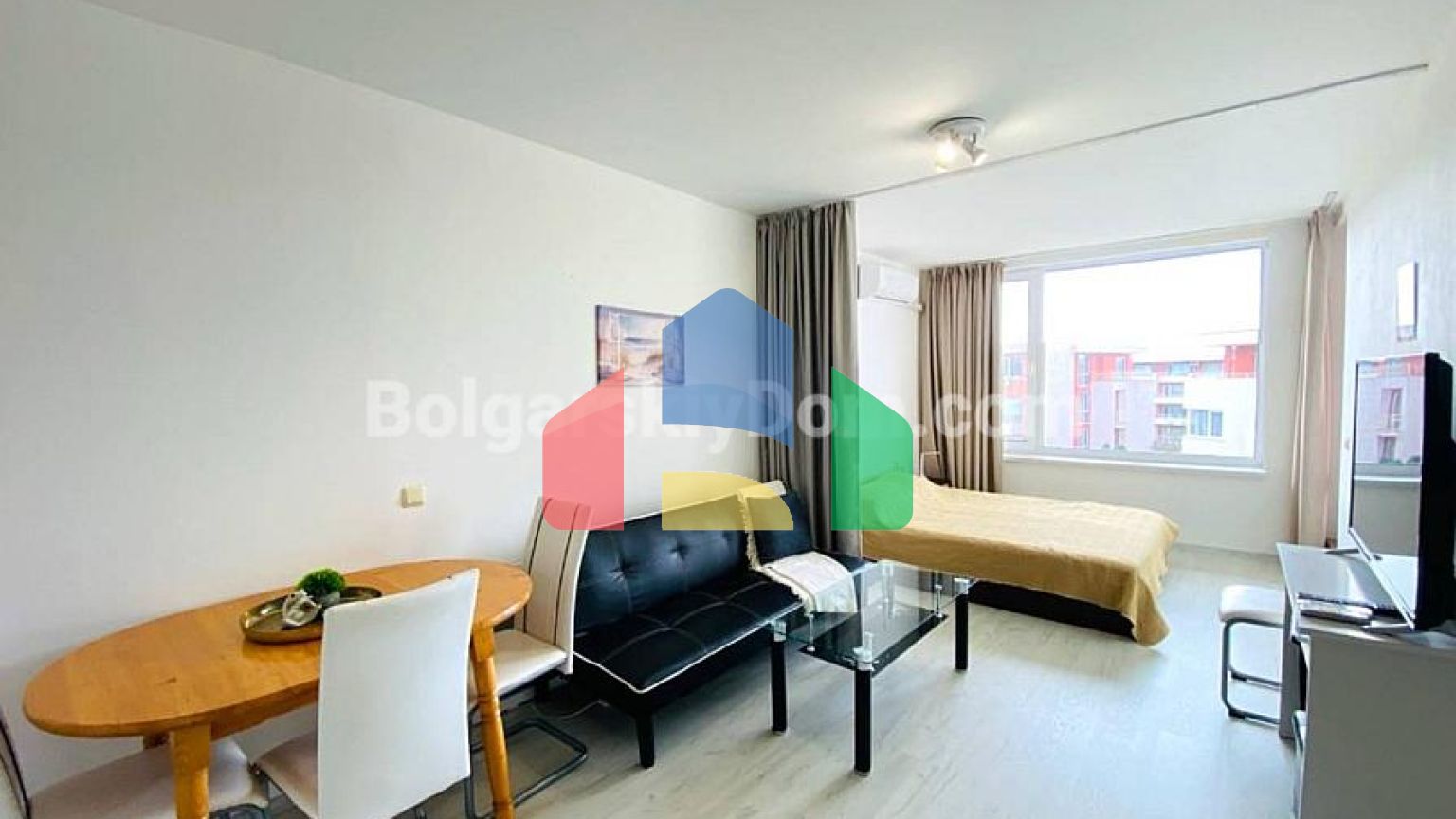 Двокімнатна квартира в Несебр Форт