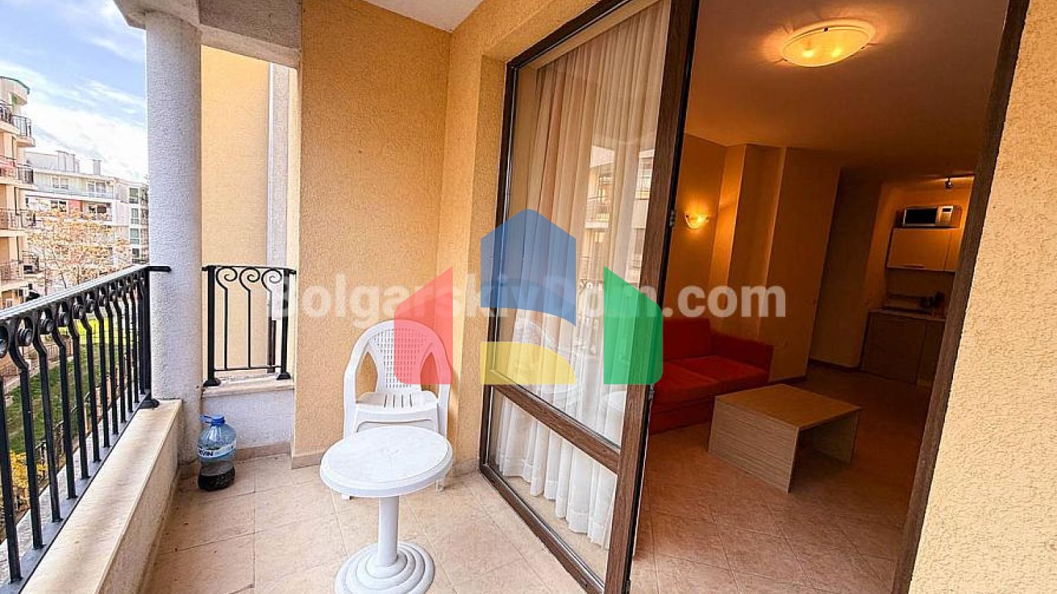 Двокімнатна квартира в Роял Сан