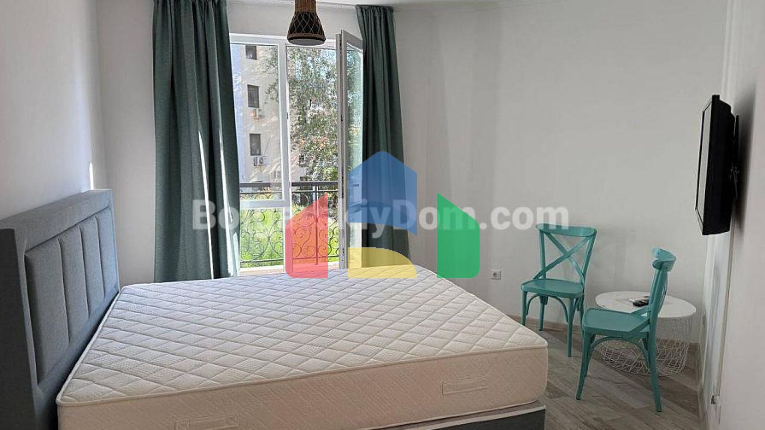 Квартира-студія в Ізіда Палас 2