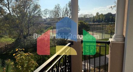 Квартира-студія в Ізіда Палас 2