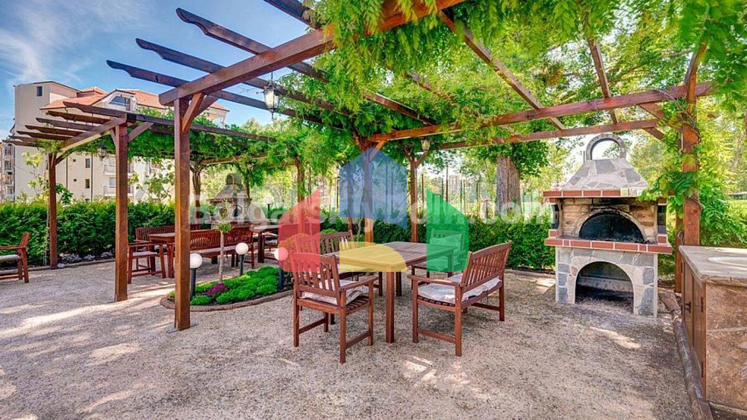 Квартира-студія в Ізіда Палас 2